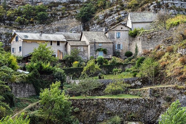Réserver votre séjour 4 Étoiles en Lozère